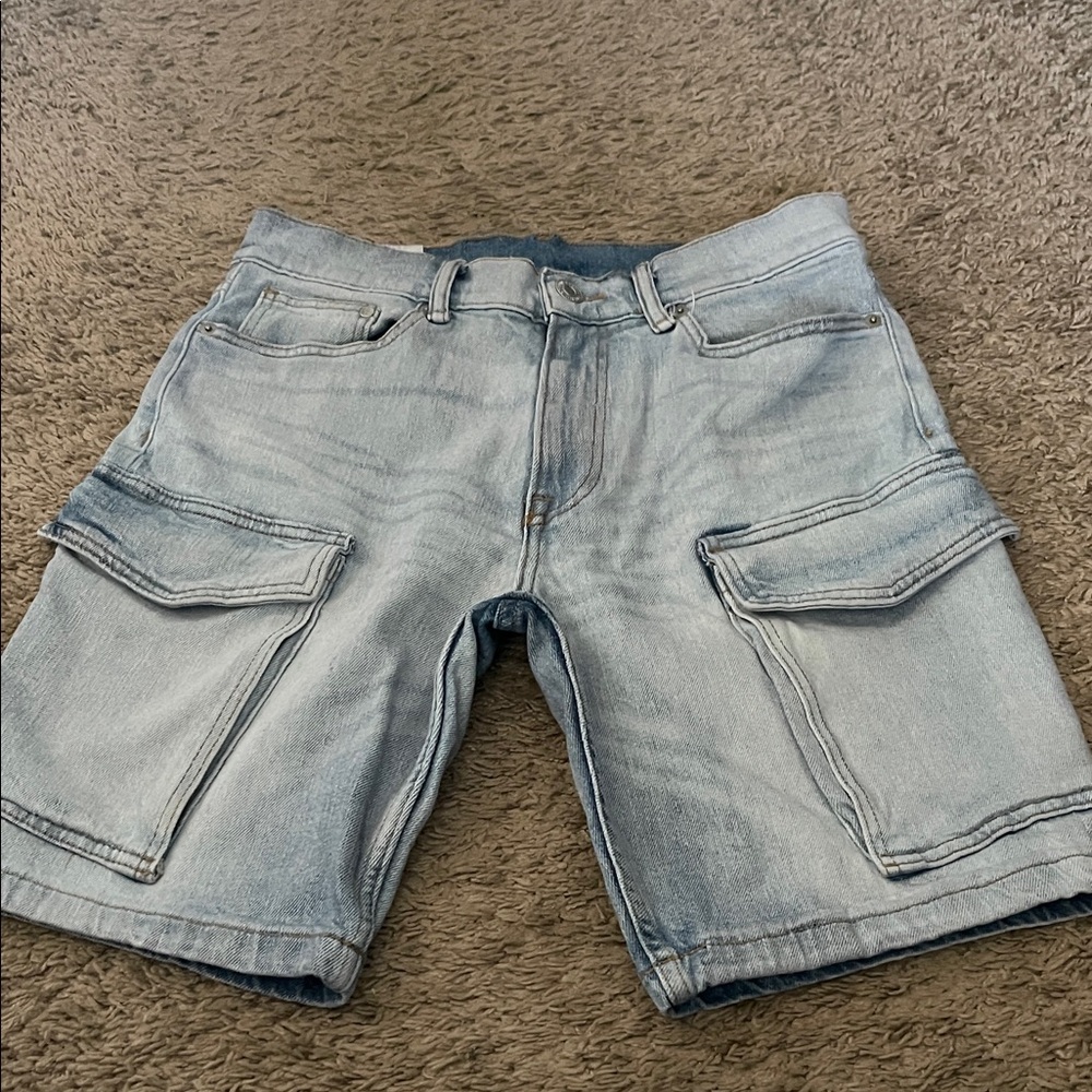 H&M Light Wash Denim Cargo Shorts